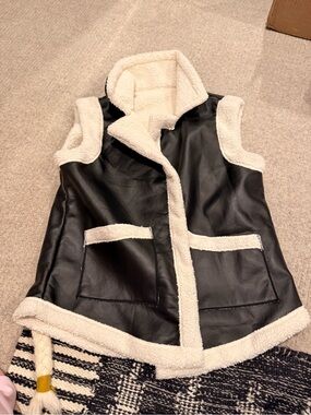 SHEIN Black Faux Leather Vest with Cream Sherpa Trim